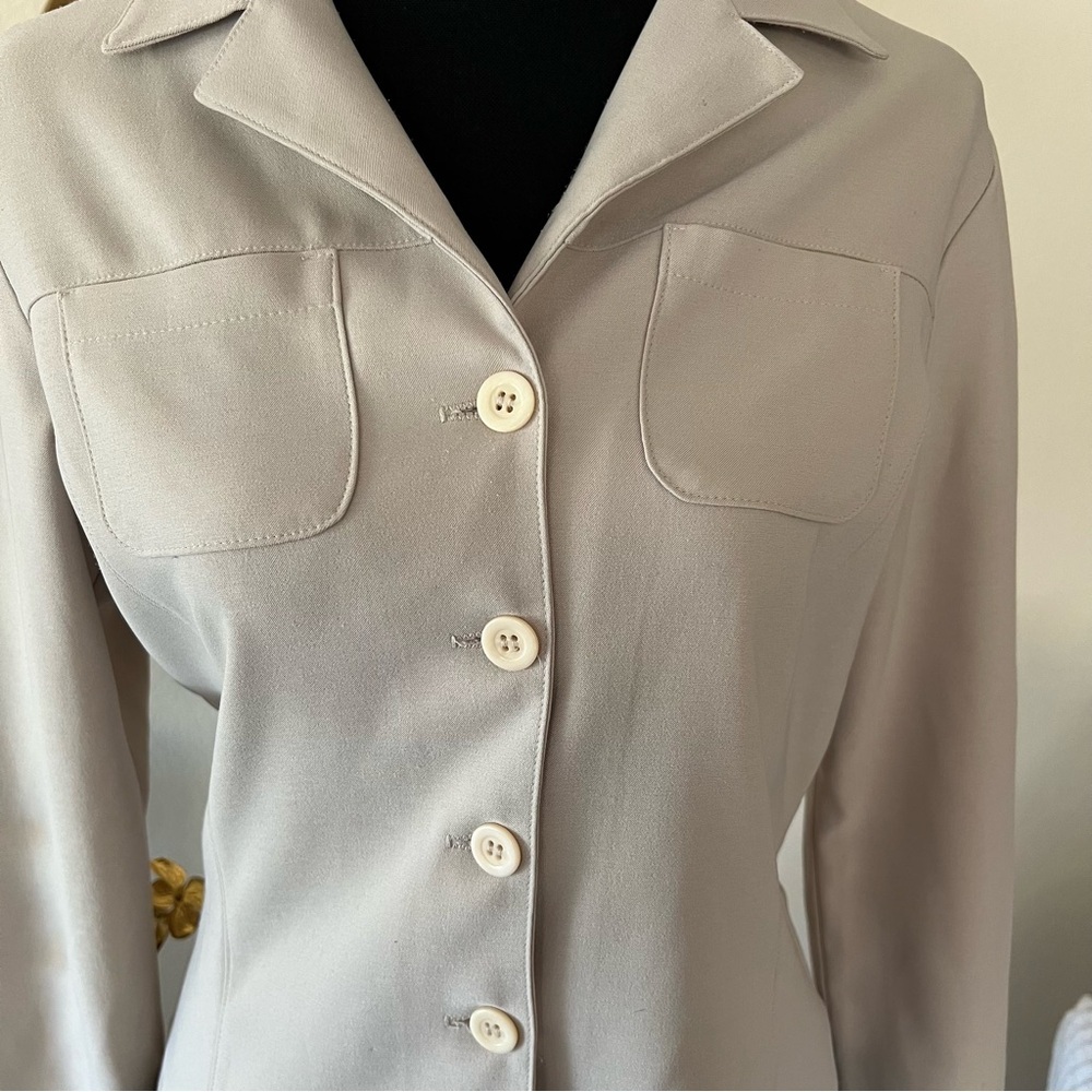 Beige Tailored Waist Button Down Jacket - Picture 2 of 8